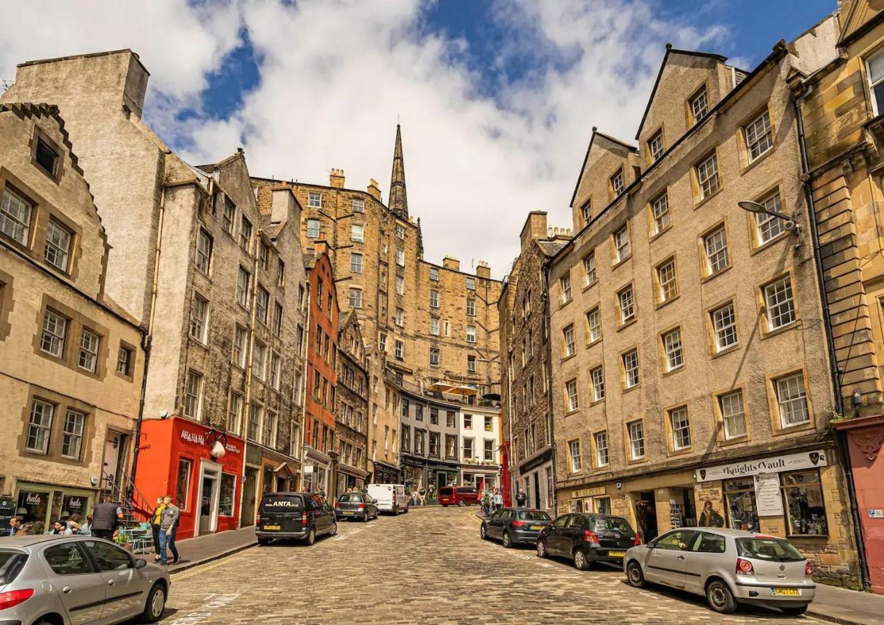 2Br Grassmarket Apartment With Castle View — Photos 2